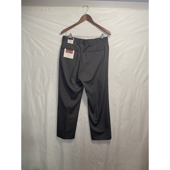 New Covington Essential Dress Pant 32x30 Gray Flat Wrinkle Free Classic Straight - Picture 2 of 4